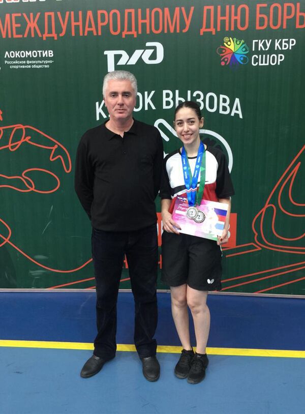 Теннисистки из Цхинвала стали призерами чемпионата СКФО Теннисистки из Цхинвала стали призерами чемпионата СКФО - Sputnik Южная Осетия