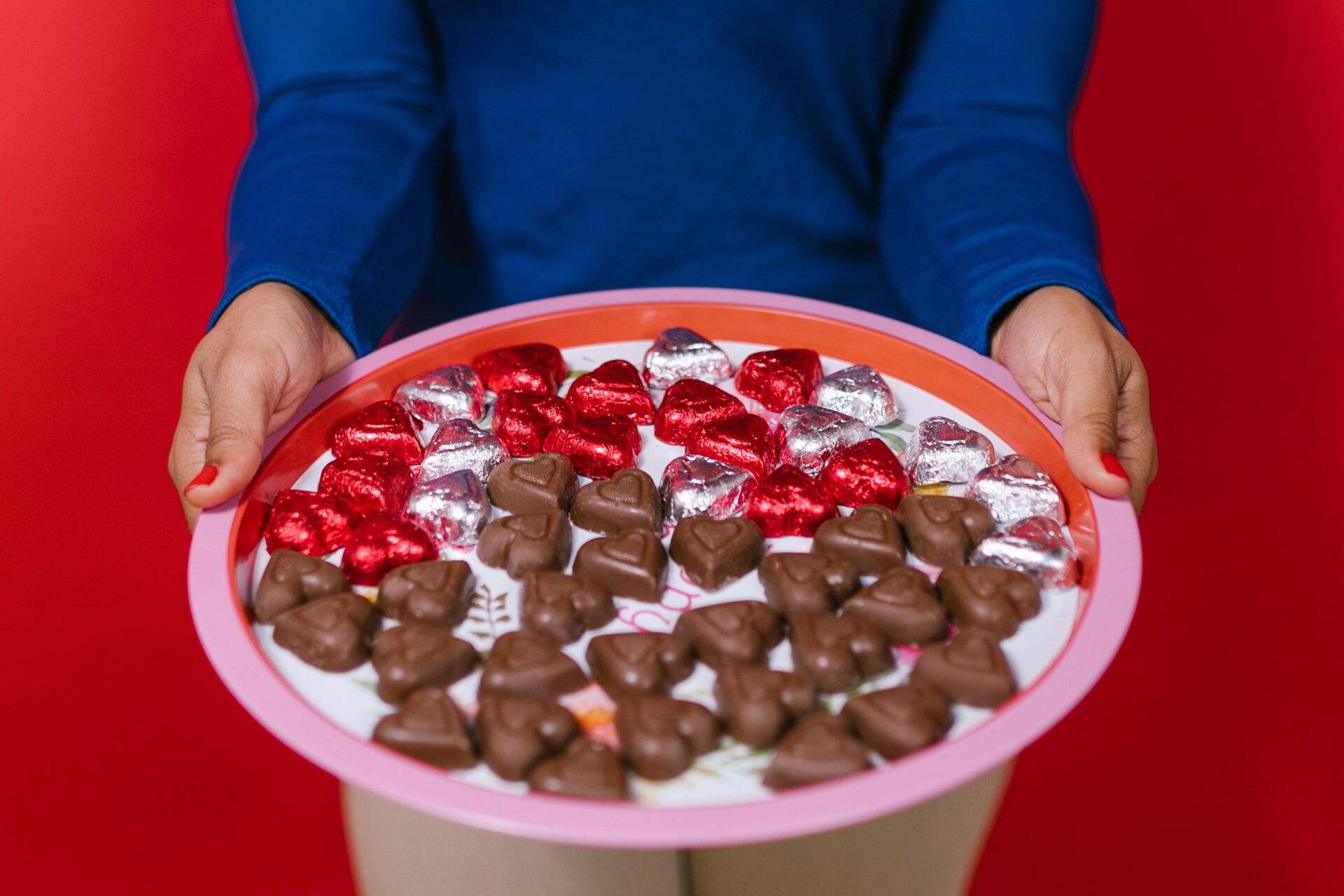 Шоколадные конфеты в форме сердечек - Sputnik Южная Осетия, 1920, 13.02.2022