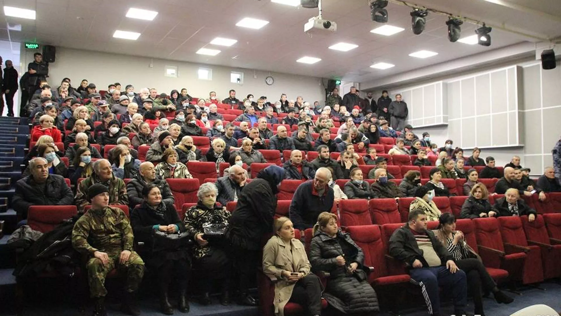 Власти Южной Осетии упростили правила выезда ленингорцев на лечение в Грузию - депутат Власти Южной Осетии упростили правила выезда ленингорцев на лечение в Грузию - депутат - Sputnik Южная Осетия, 1920, 15.02.2021