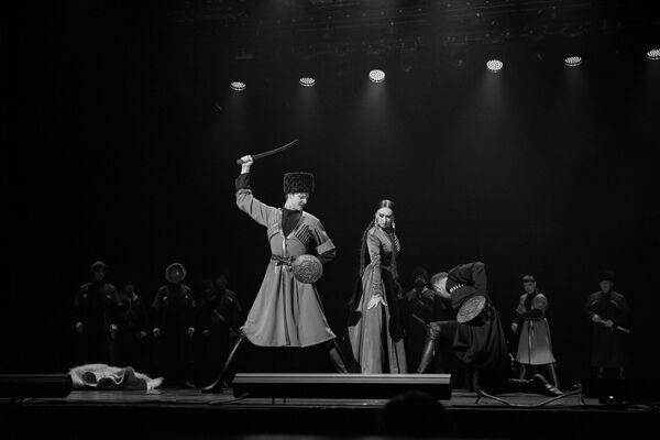 Концерт Госансамбля песни и танца Симд - Sputnik Южная Осетия