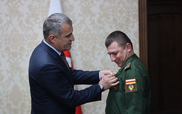 Церемония вручения государственных наград - Sputnik Южная Осетия