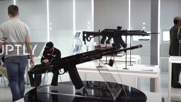 В Абу-Даби открылась выставка оружия IDEX 2021 - Sputnik Южная Осетия