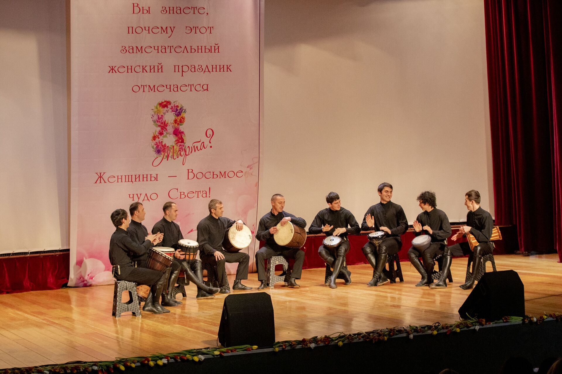 В Цхинвале прошло торжественное собрание к Международному женскому дню - Sputnik Южная Осетия, 1920, 05.03.2021