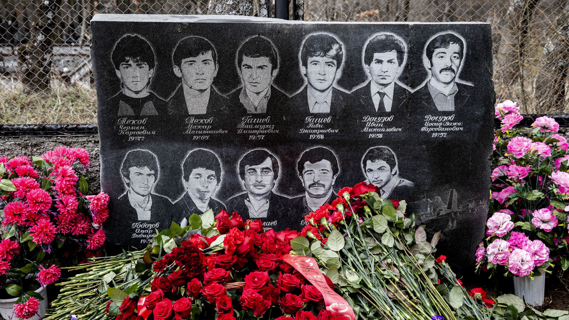 Хуссар Иры ацыд Ереды трагедийы амӕттӕгты мысӕнӕн митинг Хуссар Иры ацыд Ереды трагедийы амӕттӕгты мысӕнӕн митинг - Sputnik Хуссар Ирыстон, 1920, 18.03.2021