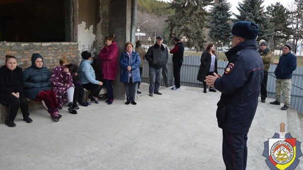 В столице республики состоялись встречи участковых инспекторов с населением - Sputnik Южная Осетия