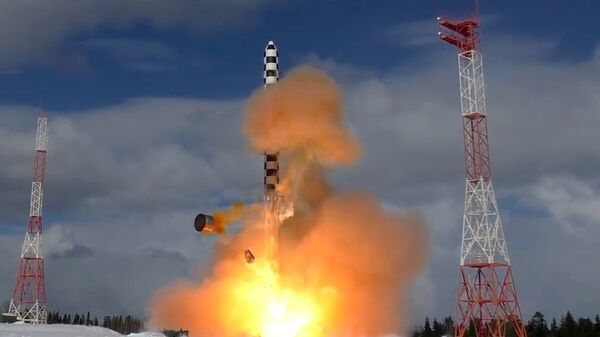Запуск тяжелой межконтинентальной баллистической ракеты Сармат. Архивное фото - Sputnik Южная Осетия