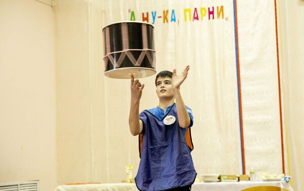 Конкурс А ну-ка парни в школе-интернате - Sputnik Южная Осетия