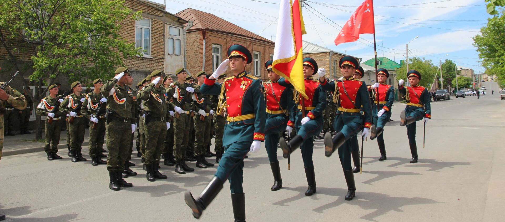 Именной парад для ветеранов в честь 76-й годовщины Победы в Великой Отечественной войне - Sputnik Южная Осетия, 1920, 07.05.2021