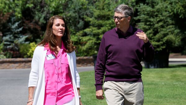 Билл Гейтс с супругой Мелиндой на конференции Allen & Co в Сан-Валли, США, 2014 год - Sputnik Южная Осетия