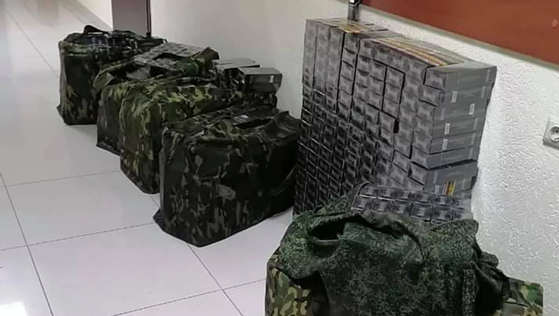 Изъятые на границе с Грузией контрабандные сигареты