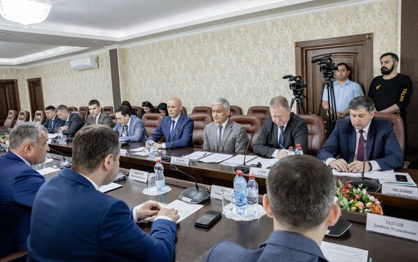 Совместное совещание российской делегации с правительством РЮО по вопросам соцэкономсотрудничества - Sputnik Южная Осетия