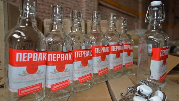 Изъятые Северо-Осетинский таможней контрафактное бутылки  - Sputnik Южная Осетия