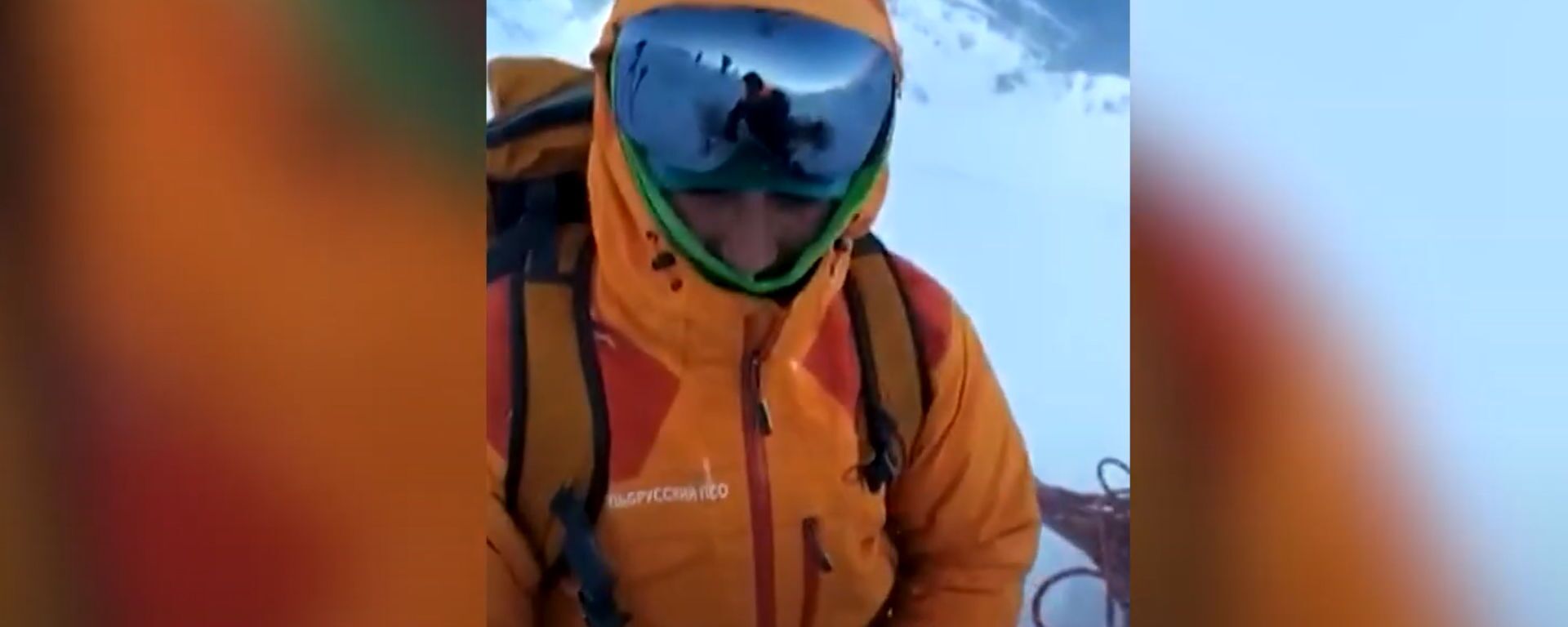 Видеофакт: как эвакуировали сорвавшегося на Эльбрусе в расщелину альпиниста - Sputnik Южная Осетия, 1920, 08.06.2021