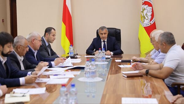 Заседание штаба по вопросам реализации Инвестиционной программы на 2021 год - Sputnik Южная Осетия
