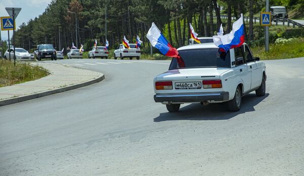 Автопробег в Южной Осетии в честь Дня России - Sputnik Южная Осетия