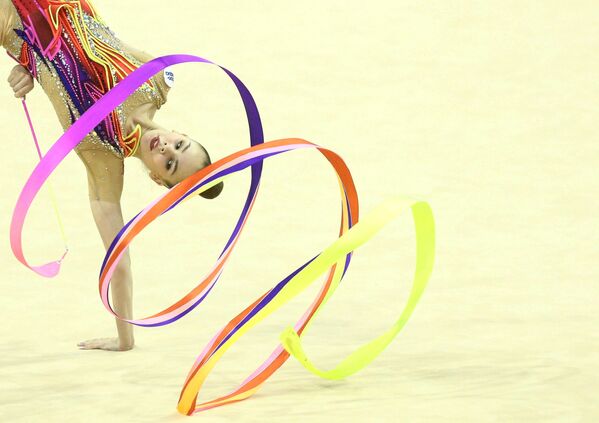 Белорусская гимнастка Анастасия Салос на Чемпионате Европы по художественной гимнастике в Варне, Болгария - Sputnik Южная Осетия