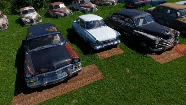 Кладбище легенд: бывший гонщик открыл музей советских автомобилей  - Sputnik Южная Осетия