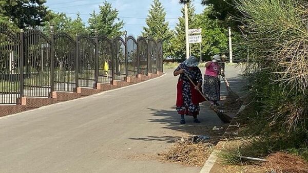 Цхинвалы коммуналон службӕтӕ бафснайдтой Националон пантеоны территори - Sputnik Хуссар Ирыстон