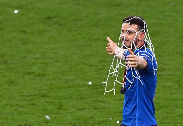 Игрок сборной Италии Алессандро Флоренци после победы команды на Евро-2020 - Sputnik Южная Осетия
