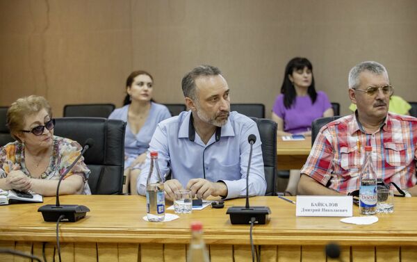 Встреча писателей ДНР с общественностью в Цхинвале - Sputnik Южная Осетия