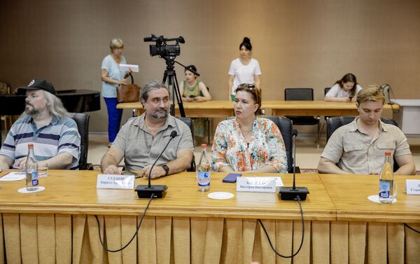 Встреча писателей ДНР с общественностью в Цхинвале - Sputnik Южная Осетия