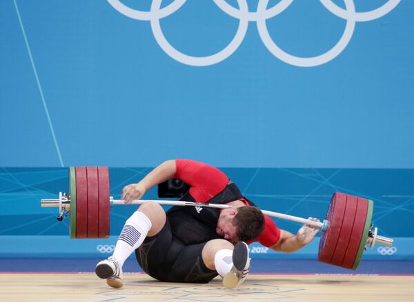 Матиас Штайнер в соревнованиях по тяжелой атлетике среди мужчин в весовой категории свыше 105 кг на ХХХ летних Олимпийских играх в Лондоне - Sputnik Южная Осетия