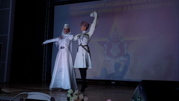 Крупнейший коллектив России выступил с концертом-реквиемом в Южной Осетии - Sputnik Южная Осетия
