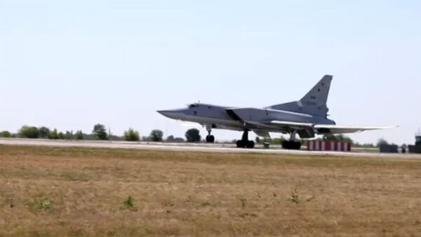 Полет Ту-22М3 над полигоном Термез, работа экипажа самолета в воздухе - Sputnik Южная Осетия