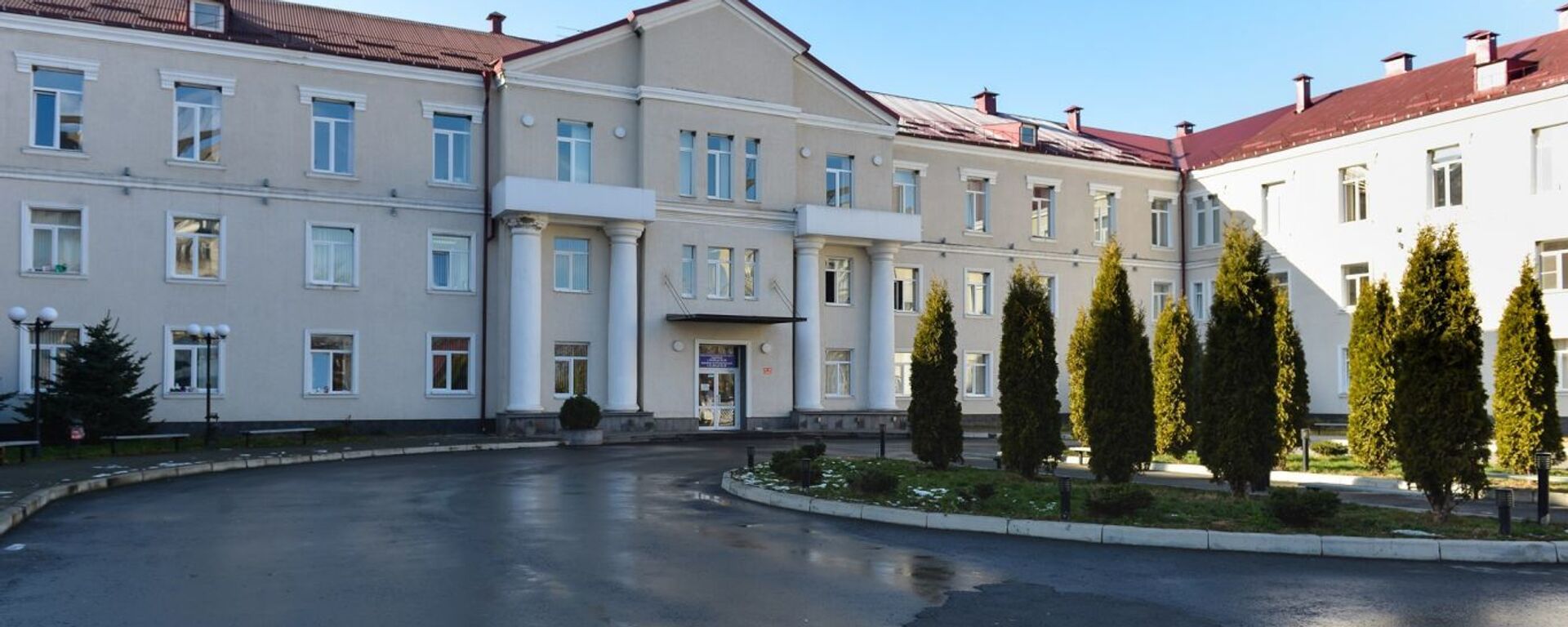 Республиканская клиническая больница скорой медицинской помощи (РКБСМП) во Владикавказе - Sputnik Южная Осетия, 1920, 11.08.2021
