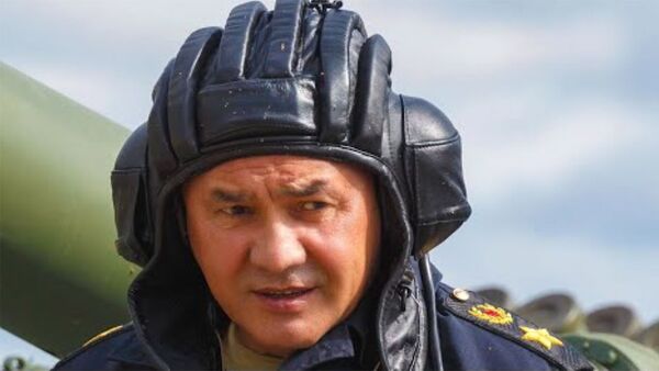 Сергей Шойгу лично опробовал трассу конкурса «Танковый биатлон» - Sputnik Южная Осетия
