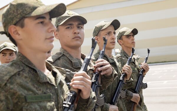 Приведение к присяге курсантов российских военных вузов из Южной Осетии  - Sputnik Южная Осетия