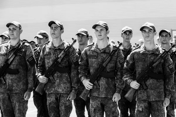 Приведение к присяге югоосетинских курсантов военных вузов РФ Приведение к присяге югоосетинских курсантов военных вузов РФ - Sputnik Южная Осетия
