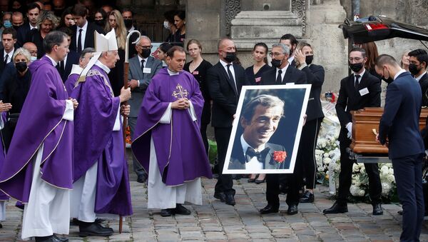 Церемония похорон Жан-Поля Бельмондо в церкви Сен-Жермен-де-Пре в Париже - Sputnik Южная Осетия