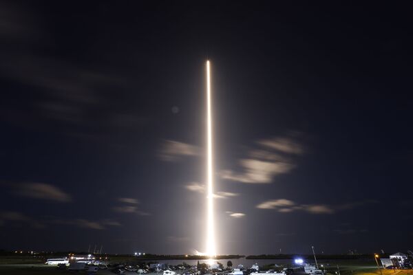 Запуск ракеты SpaceX Falcon 9 с мыса Канаверал - Sputnik Южная Осетия