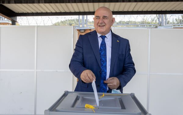 Голосование по выборам в Госдуму РФ в Южной Осетии - Sputnik Южная Осетия