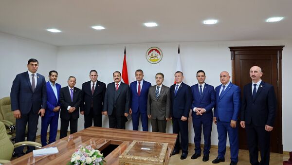 Встреча президента Южной Осетии Анатолия Бибилова с делегацией из Сирии - Sputnik Южная Осетия