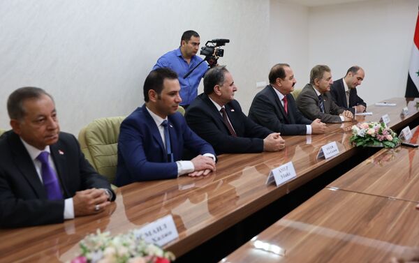 Встреча президента Южной Осетии Анатолия Бибилова с делегацией из Сирии - Sputnik Южная Осетия