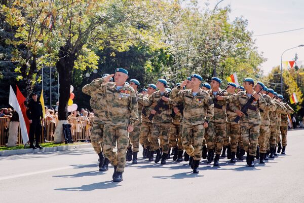 Военный парад в честь Дня Республики Южная Осетия - Sputnik Южная Осетия