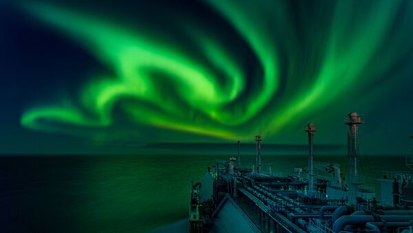 Снимок Polar Lights Dance российского фотографа Dmitrii Rybalka, ставший победителем в категории Aurorae конкурса Royal Observatory’s Astronomy Photographer of the Year 13 - Sputnik Южная Осетия