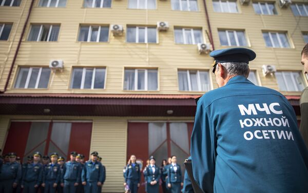 Торжественное построение личного состава МЧС РЮО Торжественное построение личного состава МЧС РЮО - Sputnik Южная Осетия