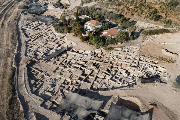 Вид сверху на древний винодельческий комплекс возрастом около 1500 лет в израильском городе Явне - Sputnik Южная Осетия