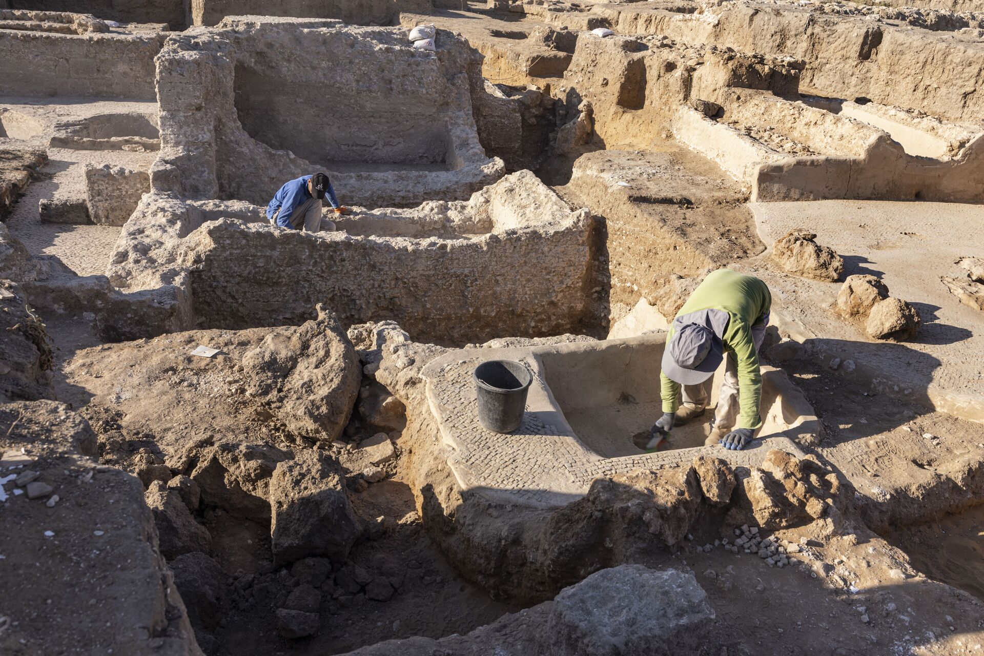 Раскопки в древнем винодельческом комплекс возрастом около 1500 лет в израильском городе Явне - Sputnik Южная Осетия, 1920, 13.08.2022