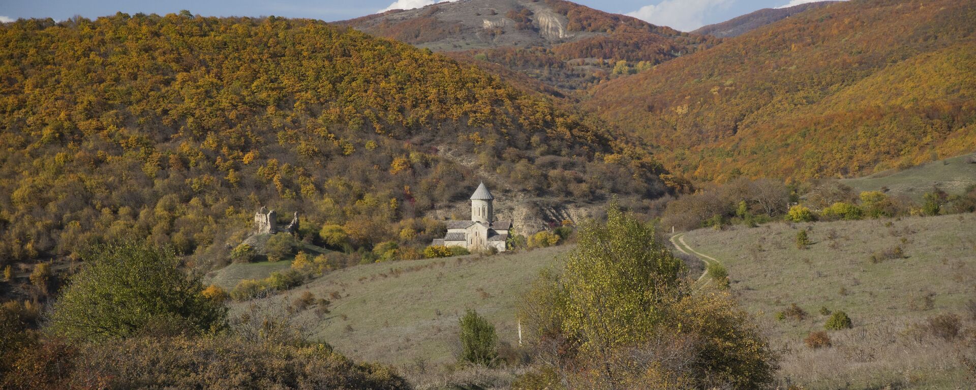 Храм Пресвятой Богородицы в селе Икорта - Sputnik Южная Осетия, 1920, 21.09.2025