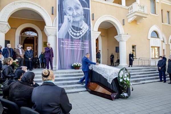 Похороны Людмилы Галавановой - Sputnik Южная Осетия