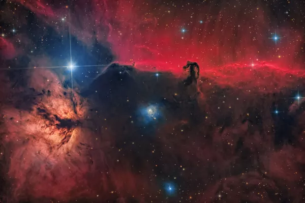 Снимок Reach the Universe итальянского фотографа  Luca Fornaciari, занявший 1 место в категории Nature/Astrophotography  в конкурсе International Photography Awards 2021 - Sputnik Южная Осетия