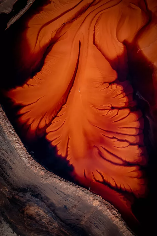 Снимок из серии Toxic Sludge австралийского фотографа Tom Putt, занявший 1-е место в категории Nature, Aerial / Drone конкурса International Photography Awards 2021 - Sputnik Южная Осетия