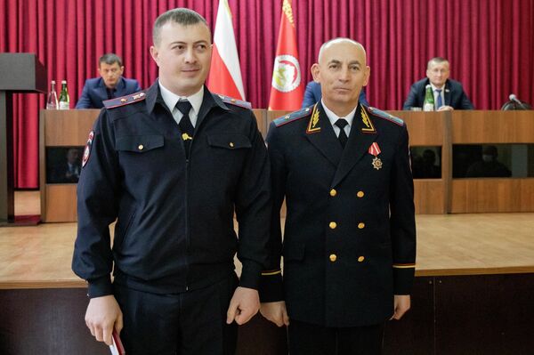 Награждение сотрудников МВД Южной Осетии  - Sputnik Южная Осетия