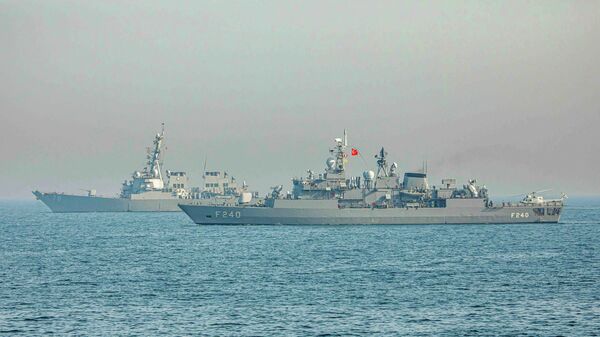 Корабли стран НАТО в Черном море
 - Sputnik Южная Осетия