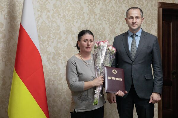 Награждение сотрудников Минсельхоза - Sputnik Южная Осетия