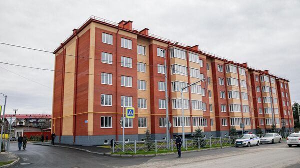 Открытие жилого дома на улице Героев  - Sputnik Южная Осетия
